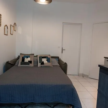 Place Next Paris - - 4pax