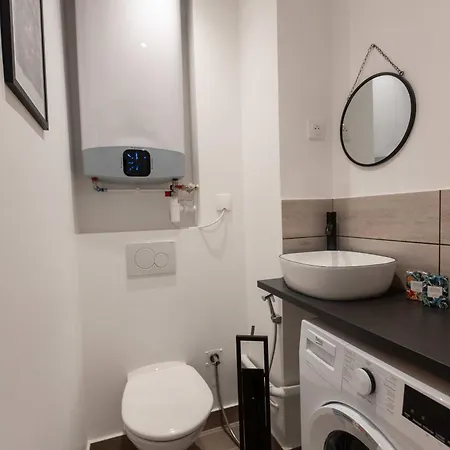 Place Next Paris - - 4pax *