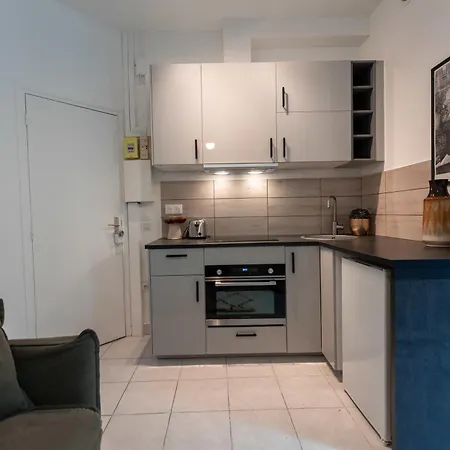 Place Next Paris - - 4pax *