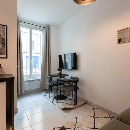 Place Next Paris - - 4pax * Pantin