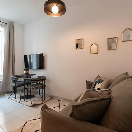 Place Next Paris - - 4pax